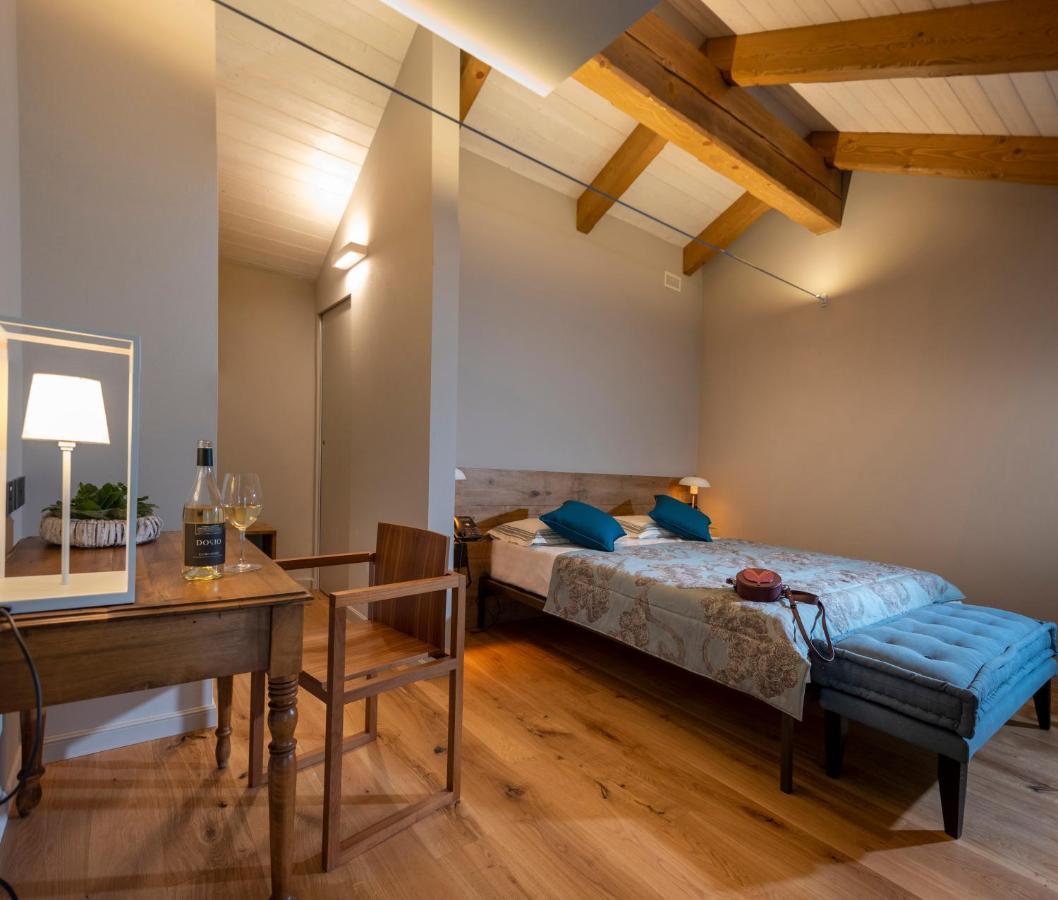 Antica Dimora Dosio Bed & Breakfast La Morra Exterior photo