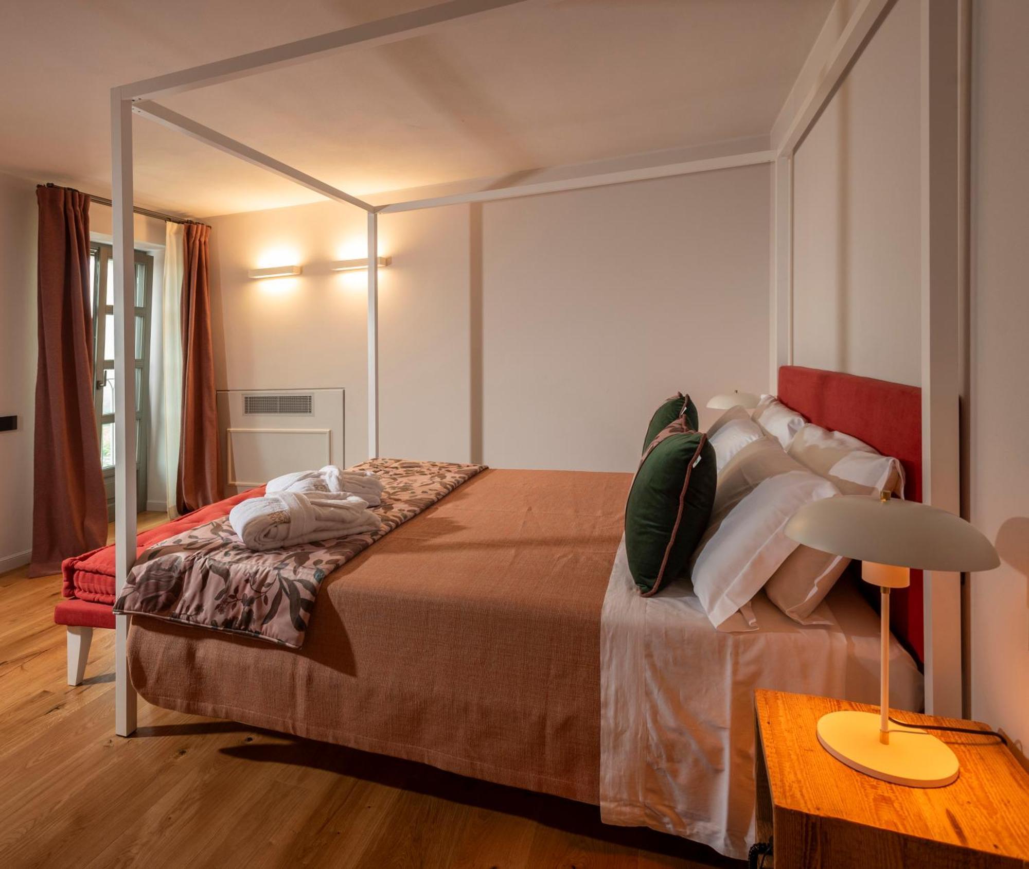 Antica Dimora Dosio Bed & Breakfast La Morra Exterior photo