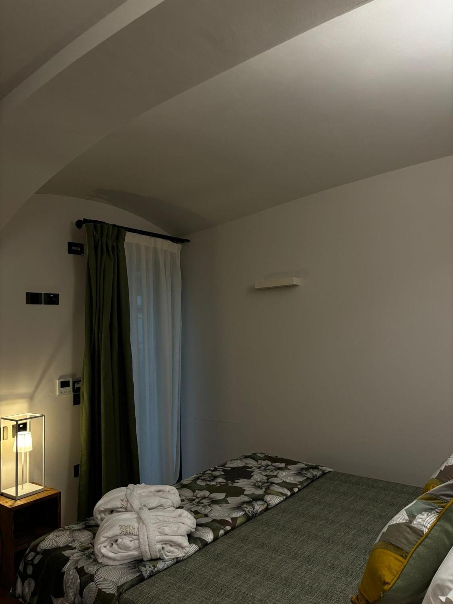 Antica Dimora Dosio Bed & Breakfast La Morra Exterior photo