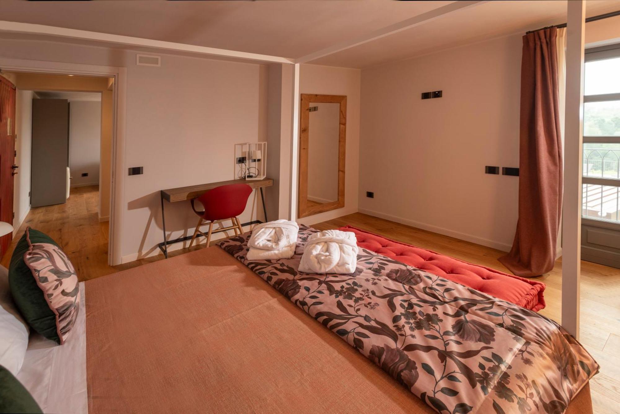 Antica Dimora Dosio Bed & Breakfast La Morra Room photo